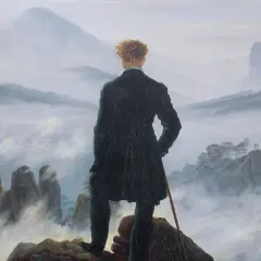 Un homme contemplatif, silhouette d'un amour perdu, se tient sur un rocher, dominant un paysage brumeux. Peinture romantique.