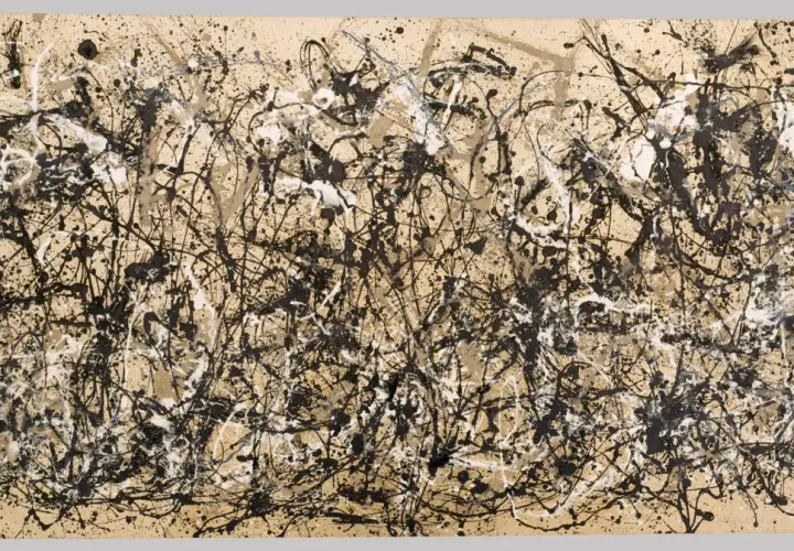 Peinture abstraite avec des éclaboussures de peinture noire, blanche et beige. La **répétition art** des lignes crée un motif complexe et dynamique.