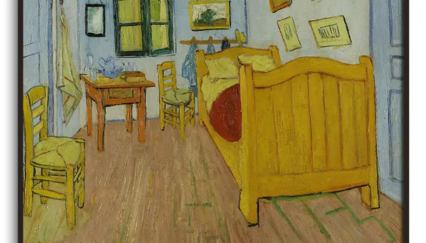 La chambre de Van Gogh, vue en perspective. Un lit jaune vif, des chaises, une table et des tableaux sur les murs bleus.