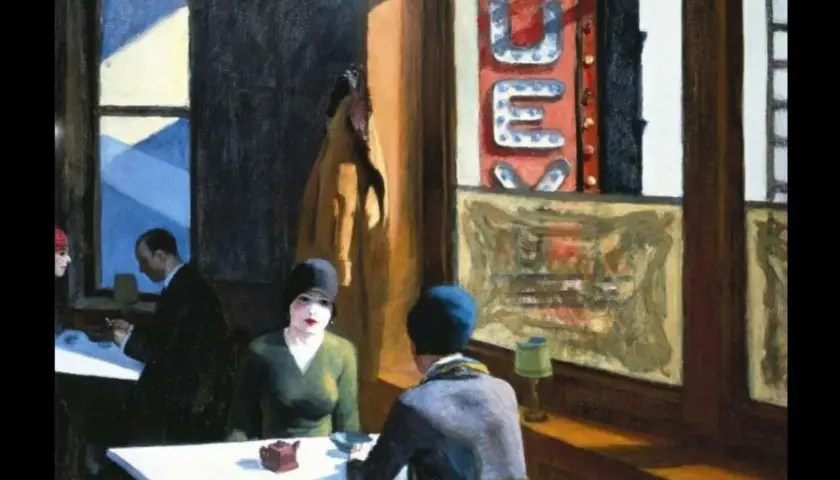 Scène nocturne dans un café, typique du style de peinture d'Edward Hopper. Trois personnes sont assises à des tables, baignées par la lumière artificielle.