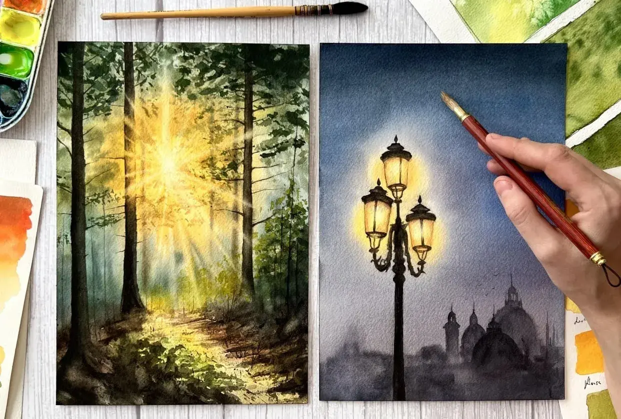 Découvrez la magie de l'aquarelle : une forêt baignée de soleil et un lampadaire illuminant une ville brumeuse.