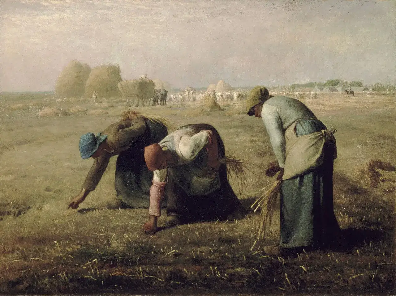 Peinture réaliste connue : trois glaneuses courbées dans un champ de blé moissonné, sous un ciel brumeux.